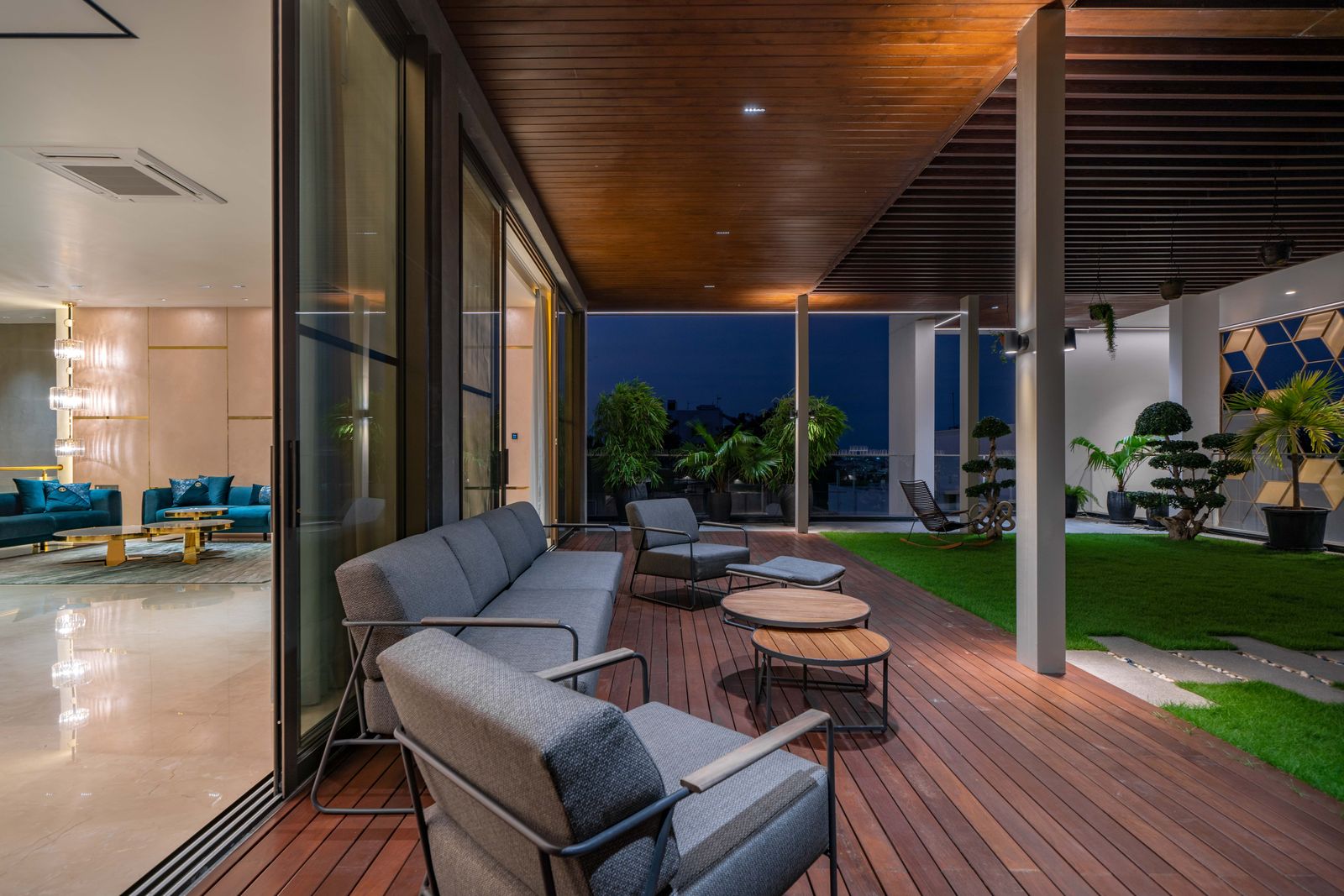 Crest Residence