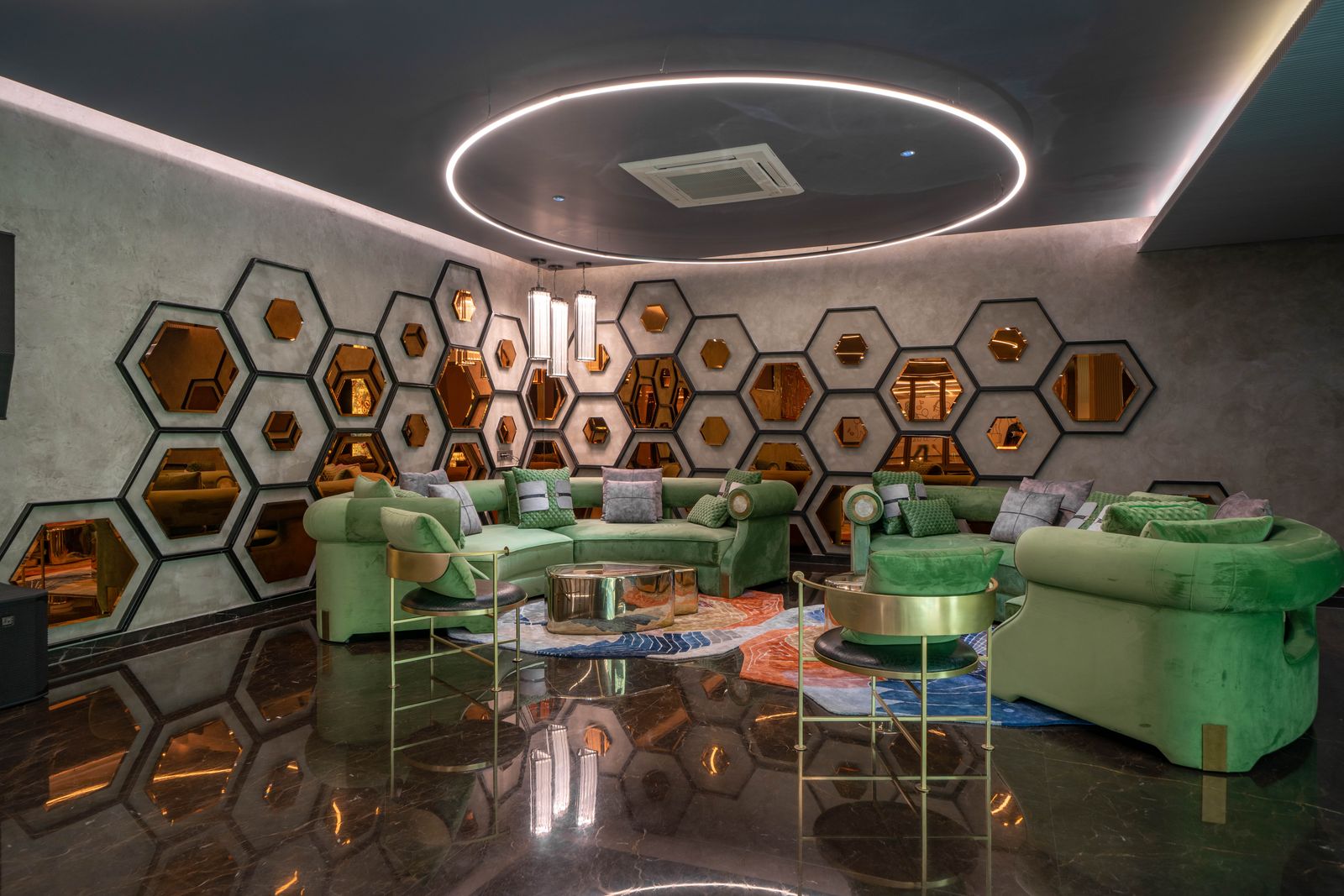 Crest Residence